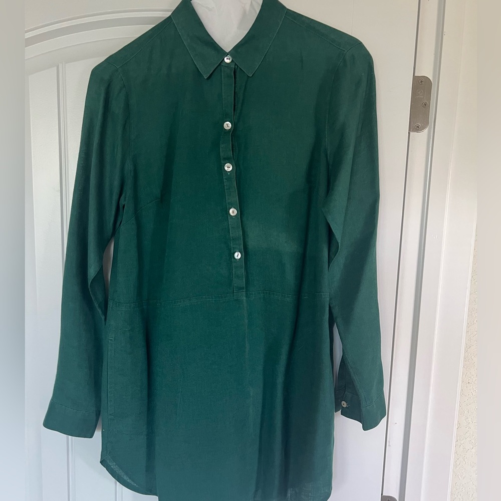 Green Button-Up Women's Top